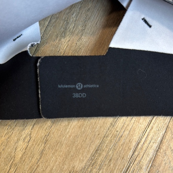 Lululemon Enlite Bra Monochromic Black Size 38DD - Picture 9 of 12